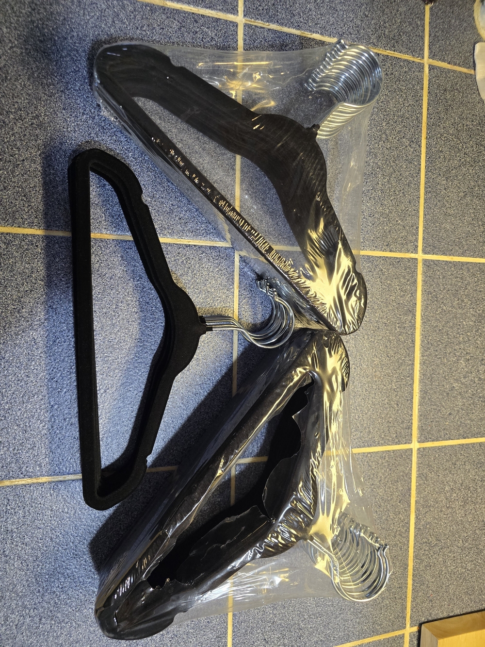 Black Velvet Non-Slip Hangers Toddler SIZE - Pack of 40